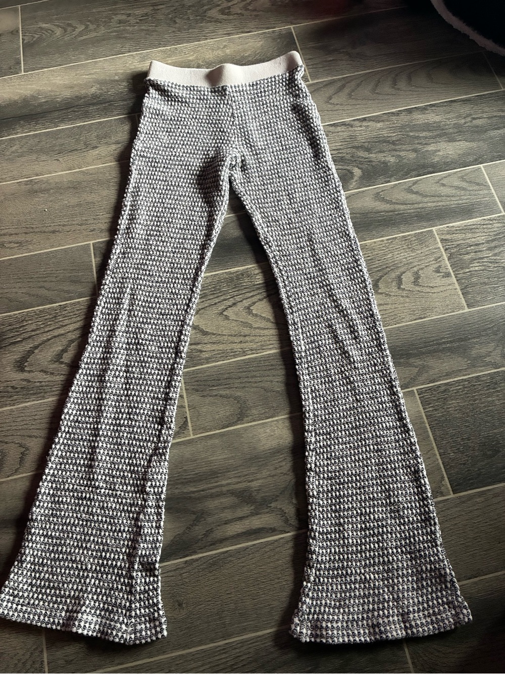 Zara Gray Textured Knit Flare Leggings